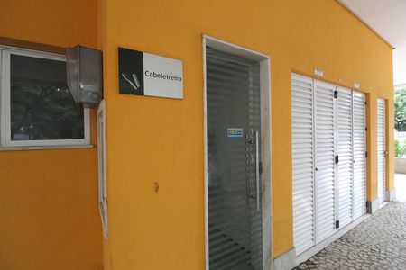 Apartamento à venda com 77m², 2 quartos e 1 vagaÁrea comum 