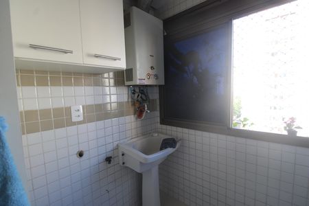 Apartamento à venda com 77m², 2 quartos e 1 vagaÁrea de serviço
