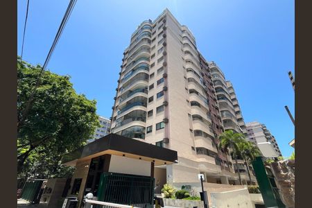 Apartamento à venda com 77m², 2 quartos e 1 vaga