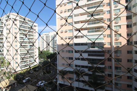 Apartamento à venda com 77m², 2 quartos e 1 vagaSuíte - Vista