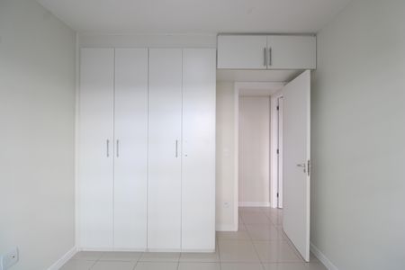 Apartamento à venda com 77m², 2 quartos e 1 vagaQuarto