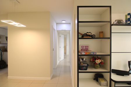 Apartamento à venda com 77m², 2 quartos e 1 vagaSala