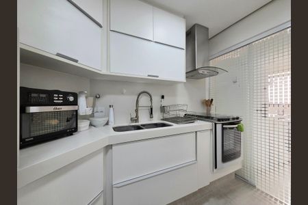 Apartamento à venda com 129m², 2 quartos e 2 vagasCozinha