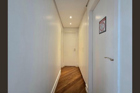 Apartamento à venda com 129m², 2 quartos e 2 vagasCorredor