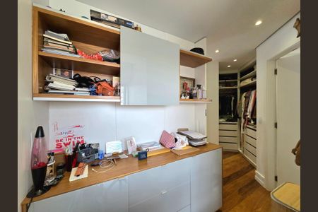 Apartamento à venda com 129m², 2 quartos e 2 vagasSuíte 