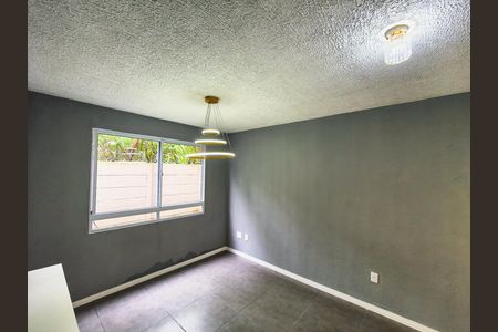 Sala de apartamento à venda com 2 quartos, 43m² em Vargem Pequena, Rio de Janeiro