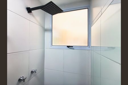 Apartamento à venda com 43m², 2 quartos e sem vaga Apartamento à venda com 43m², 2 quartos e sem vagaBanheiro social