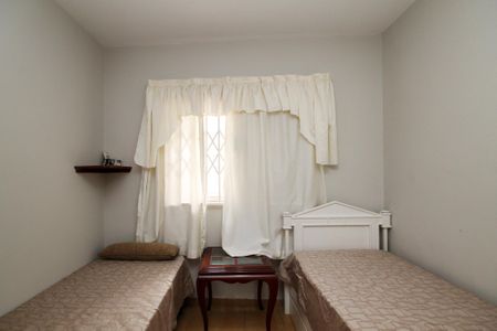 Casa de condomínio para alugar com 1000m², 6 quartos e 8 vagas Casa de condomínio para alugar com 1000m², 6 quartos e 8 vagasQuarto de Serviço 2