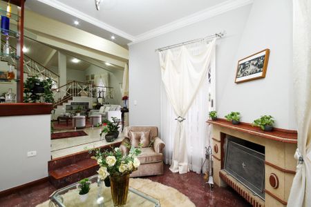 Casa de condomínio para alugar com 1000m², 6 quartos e 8 vagas Casa de condomínio para alugar com 1000m², 6 quartos e 8 vagasSala de Lareira