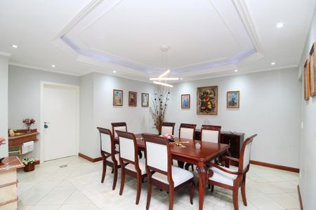 Casa de condomínio para alugar com 1000m², 6 quartos e 8 vagas Casa de condomínio para alugar com 1000m², 6 quartos e 8 vagasSala de Jantar