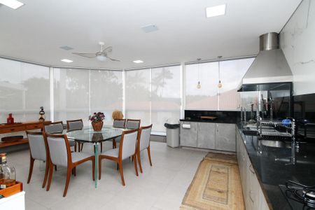 Casa de condomínio para alugar com 1000m², 6 quartos e 8 vagas Casa de condomínio para alugar com 1000m², 6 quartos e 8 vagasChurrasqueira