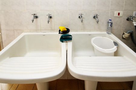 Casa de condomínio para alugar com 1000m², 6 quartos e 8 vagas Casa de condomínio para alugar com 1000m², 6 quartos e 8 vagasLavanderia