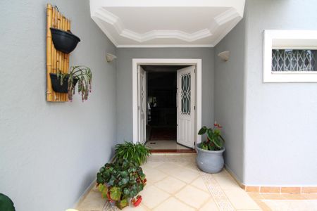 Casa de condomínio para alugar com 1000m², 6 quartos e 8 vagas Casa de condomínio para alugar com 1000m², 6 quartos e 8 vagasEntrada Social