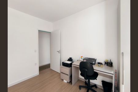 Apartamento à venda com 81m², 2 quartos e 1 vagaQuarto 2
