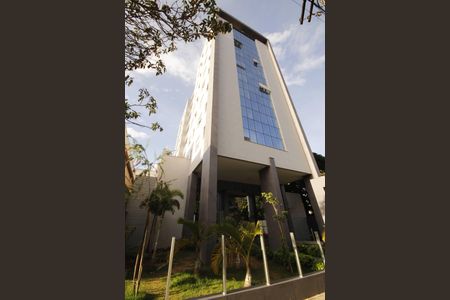 Apartamento à venda com 74m², 3 quartos e 2 vagasFachada