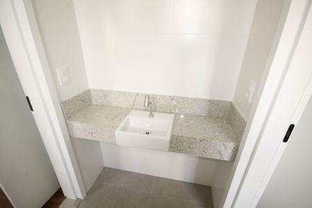 Apartamento à venda com 74m², 3 quartos e 2 vagasBanheiro