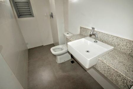 Apartamento à venda com 74m², 3 quartos e 2 vagasBanheiro 2