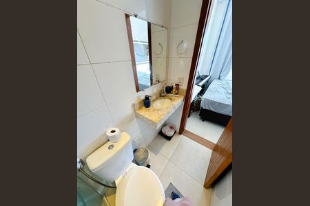 Casa de condomínio para alugar com 60m², 2 quartos e 2 vagasBanheiro da Suíte