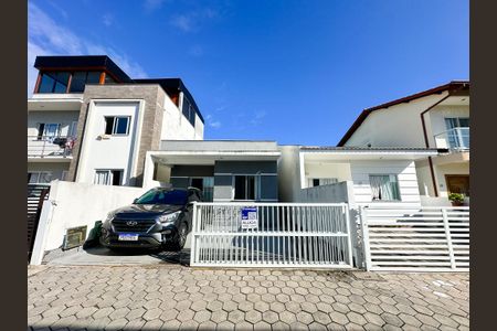 Casa de condomínio para alugar com 60m², 2 quartos e 2 vagasPlaquinha