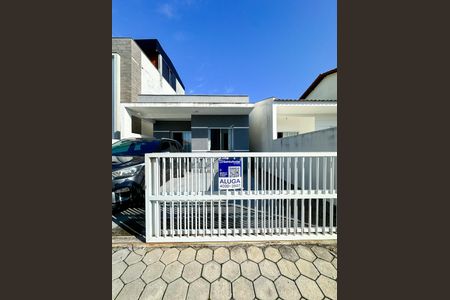 Casa de condomínio para alugar com 60m², 2 quartos e 2 vagasPlaquinha