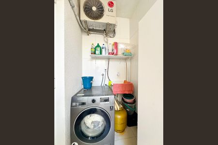 Casa de condomínio para alugar com 60m², 2 quartos e 2 vagasLavanderia