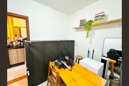 Casa de condomínio para alugar com 60m², 2 quartos e 2 vagasQuarto