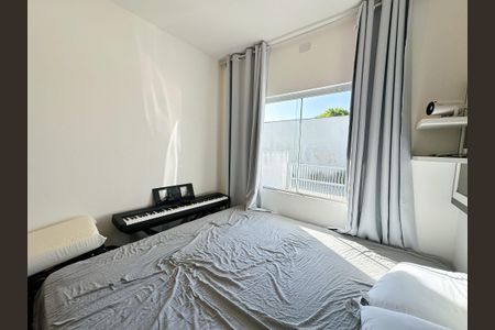 Casa de condomínio para alugar com 60m², 2 quartos e 2 vagasSuíte