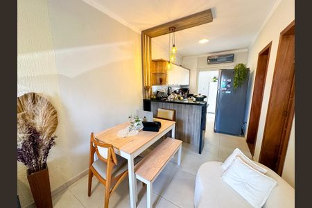 Casa de condomínio para alugar com 60m², 2 quartos e 2 vagasSala de Jantar