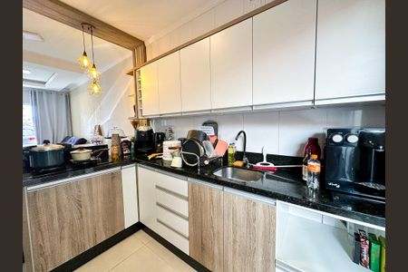 Casa de condomínio para alugar com 60m², 2 quartos e 2 vagasCozinha