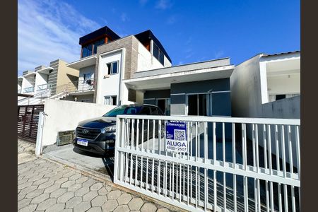 Casa de condomínio para alugar com 60m², 2 quartos e 2 vagasPlaquinha