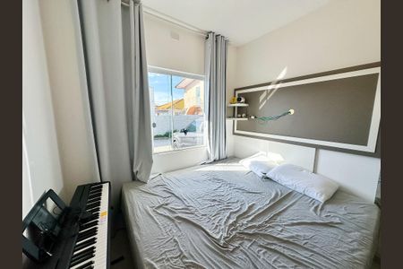 Casa de condomínio para alugar com 60m², 2 quartos e 2 vagasSuíte