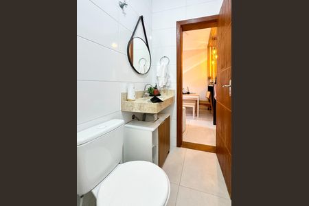 Casa de condomínio para alugar com 60m², 2 quartos e 2 vagasBanheiro 