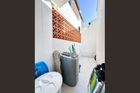 Casa de condomínio para alugar com 60m², 2 quartos e 2 vagasLavanderia