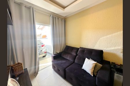 Casa de condomínio para alugar com 60m², 2 quartos e 2 vagasSala de TV