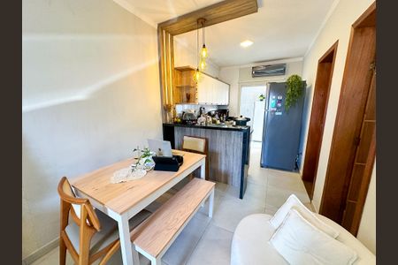 Casa de condomínio para alugar com 60m², 2 quartos e 2 vagasSala de Jantar