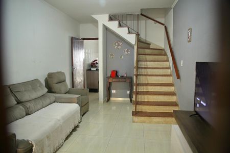 Casa para alugar com 100m², 2 quartos e 1 vagaSala