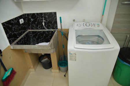 Casa para alugar com 100m², 2 quartos e 1 vagaÁrea de Serviço