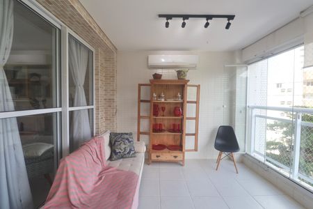 Apartamento para alugar com 158m², 3 quartos e 2 vagasVaranda