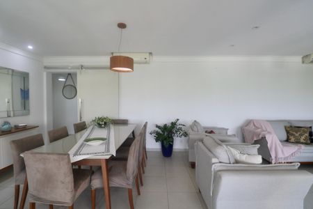 Apartamento para alugar com 158m², 3 quartos e 2 vagasSala