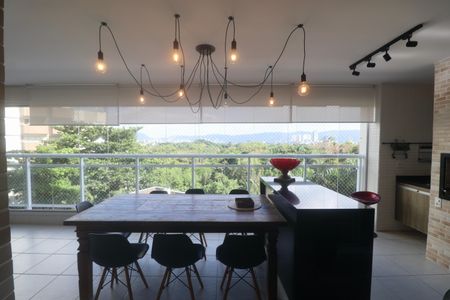 Apartamento para alugar com 158m², 3 quartos e 2 vagasVaranda