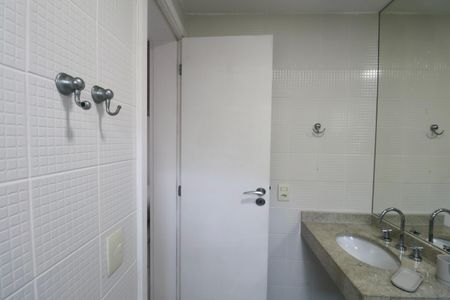 Apartamento para alugar com 158m², 3 quartos e 2 vagasBanheiro Suíte 3