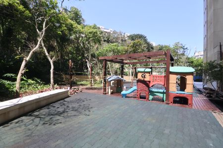 Apartamento para alugar com 158m², 3 quartos e 2 vagasÁrea comum