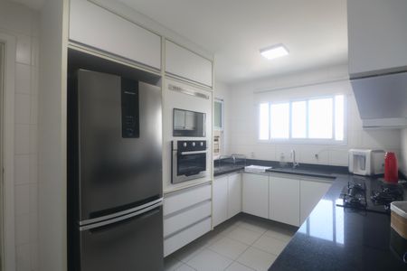 Apartamento para alugar com 158m², 3 quartos e 2 vagasCozinha