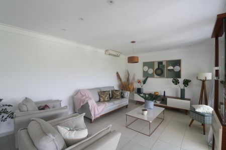 Apartamento para alugar com 158m², 3 quartos e 2 vagasSala