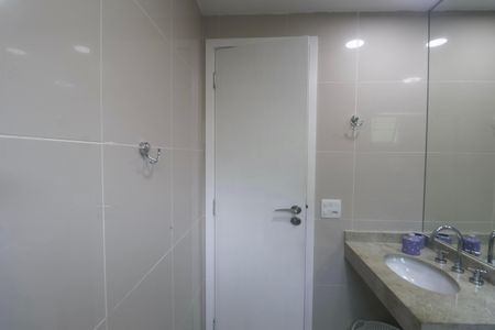 Apartamento para alugar com 158m², 3 quartos e 2 vagasBanheiro Suíte 