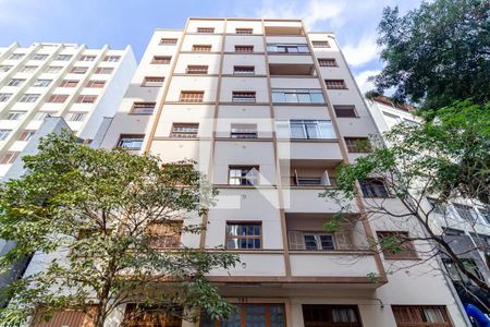 Apartamento para alugar com 104m², 2 quartos e sem vaga Apartamento para alugar com 104m², 2 quartos e sem vagaFachada