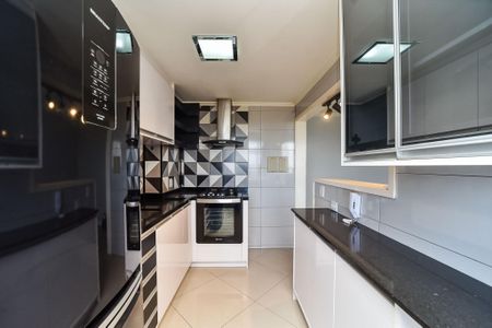 Apartamento à venda com 96m², 2 quartos e 1 vagaCozinha e Área de Serviço