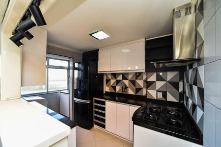 Apartamento à venda com 96m², 2 quartos e 1 vagaCozinha e Área de Serviço