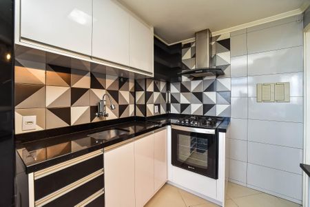 Apartamento à venda com 96m², 2 quartos e 1 vagaCozinha e Área de Serviço