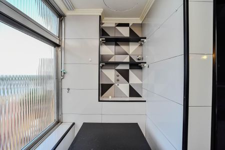 Apartamento à venda com 96m², 2 quartos e 1 vagaCozinha e Área de Serviço